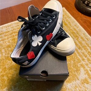 Converse Chuck Taylor All Star Ox Queen of Hearts Unisex